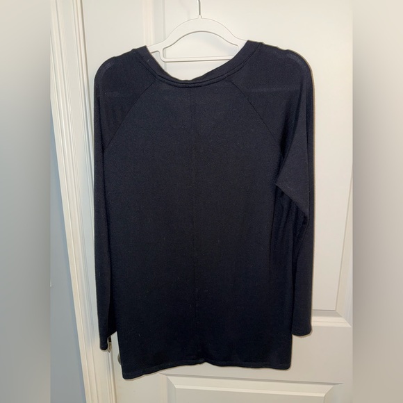 NWOT Banana Republic Black V-Neck Sweater - Picture 3 of 3